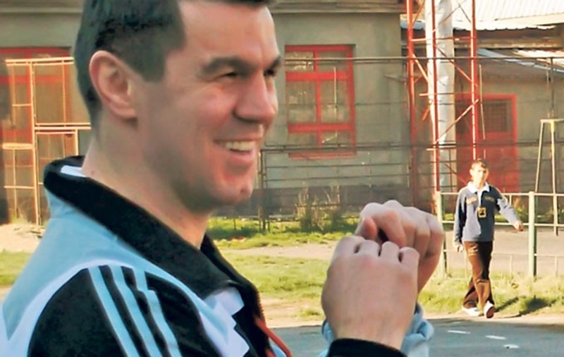 Mihai Leu îşi face şcoală de nataţie