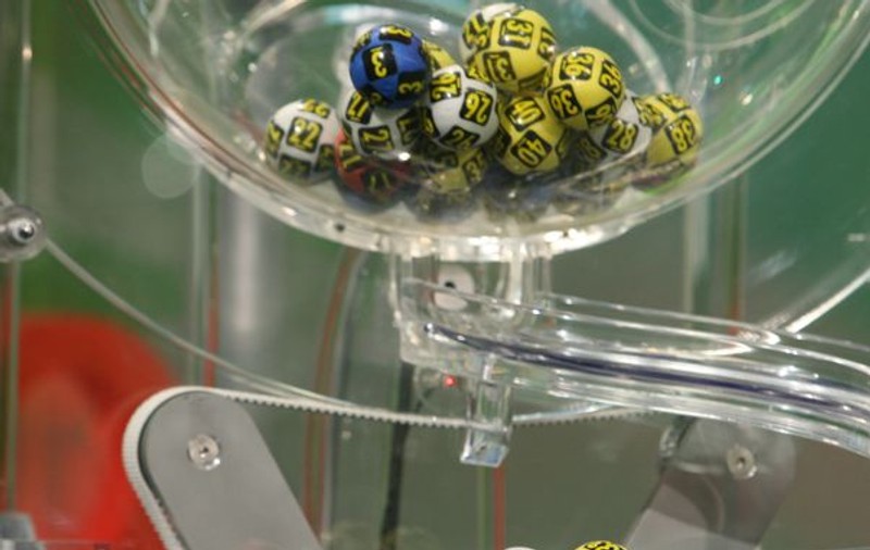 Premiu de 8,2 milioane de euro, la Loto 6/49 