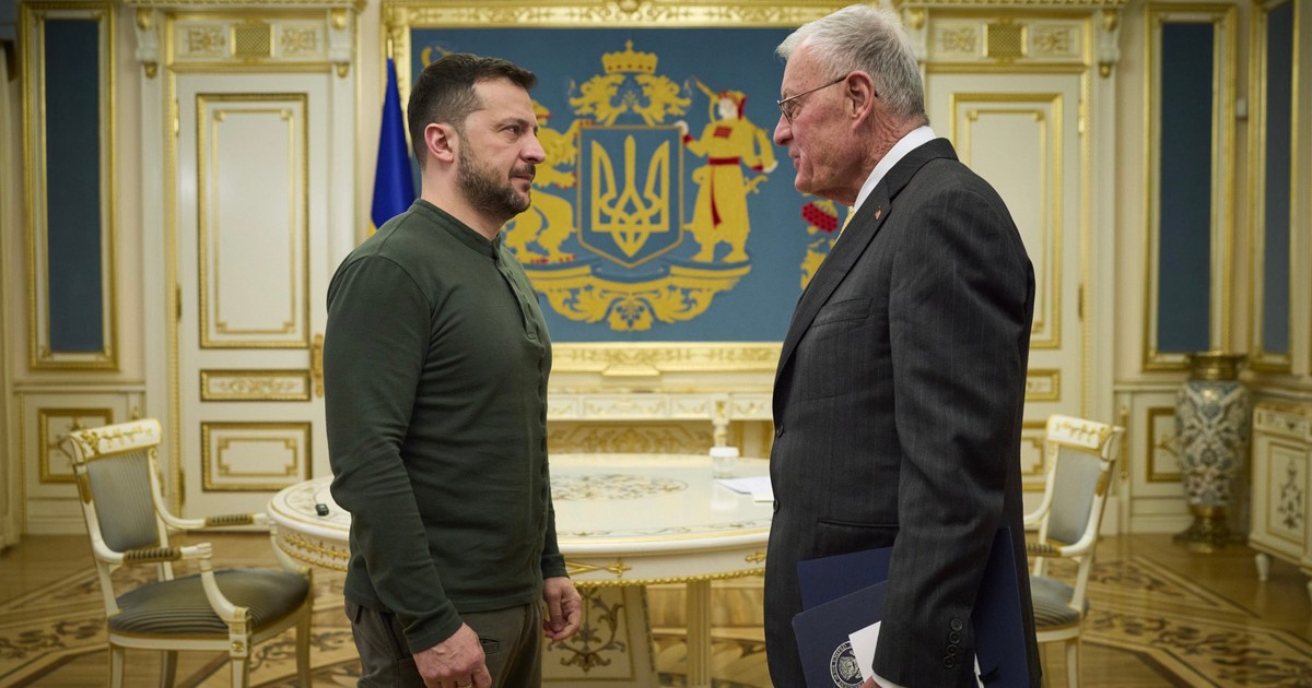 Volodimir Zelenski, președintele Ucrainei și Keith Kellogg, trimisul SUA în Ucraina
