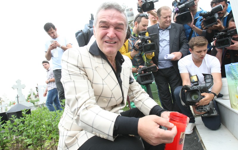 EXCLUSIV / Becali a luat o decizia: "ÎL DĂ AFARĂ de la Steaua! A făcut prăpăd"