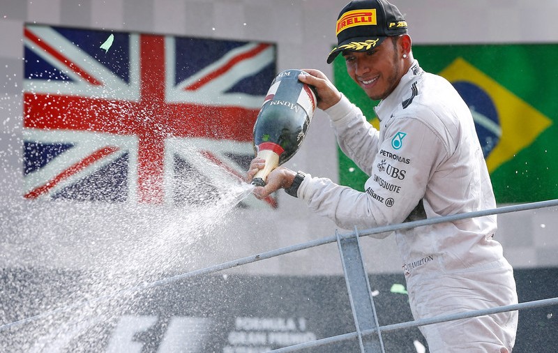 Lewis Hamilton, în pole-position la Marele Premiu al Australiei