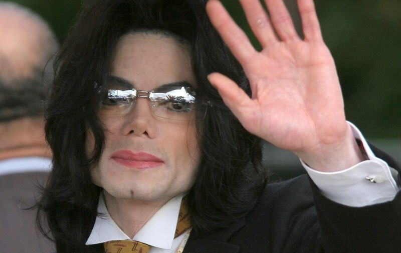 Michael Jackson va colabora cu iluzionistul David Copperfield