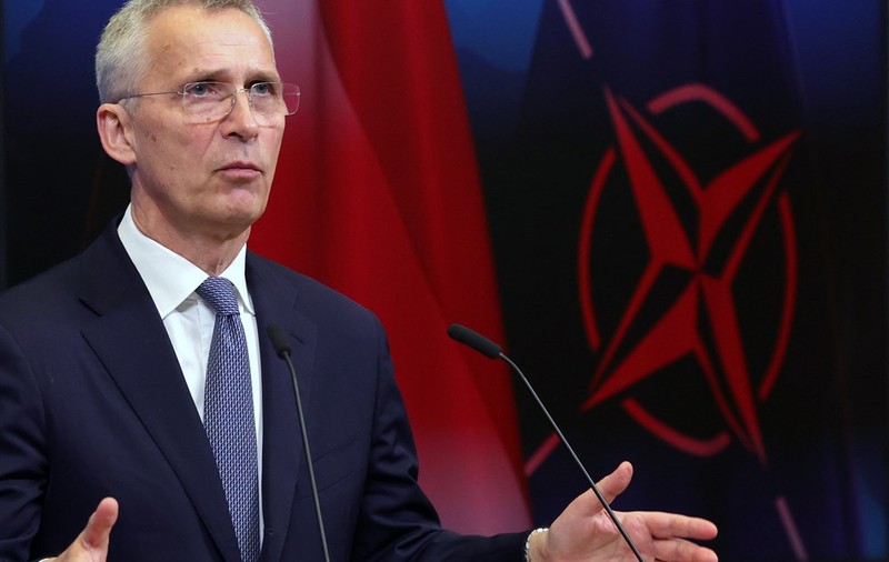 Jens Stoltenberg: NATO a trimis Ucrainei „peste 98%” dintre vehiculele de luptă promise. Câte tancuri și blindate a primit până acum Kievul
