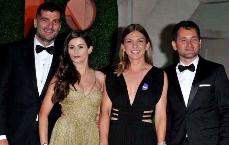 Simona Halep, cu iubitul în Santorini. Cum au fost fotografiați cei doi în Grecia