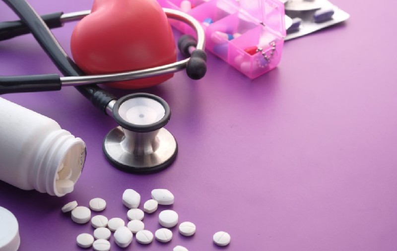 Statul român lasă sute de bolnavi de inimă fără singurul medicament care îi ține în viață