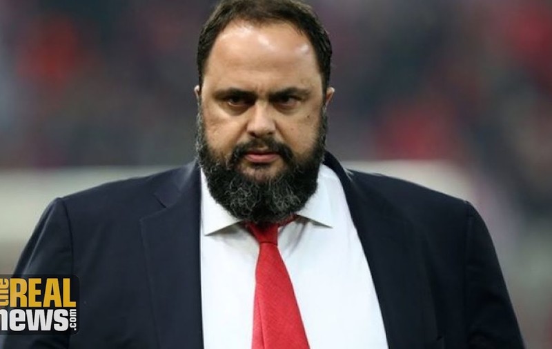 Evangelos Marinakis, patronul clubului de fotbal Olympiakos, și-a amendat echipa cu 400.000 de euro. ”Vă interesează doar casele și mașinile”