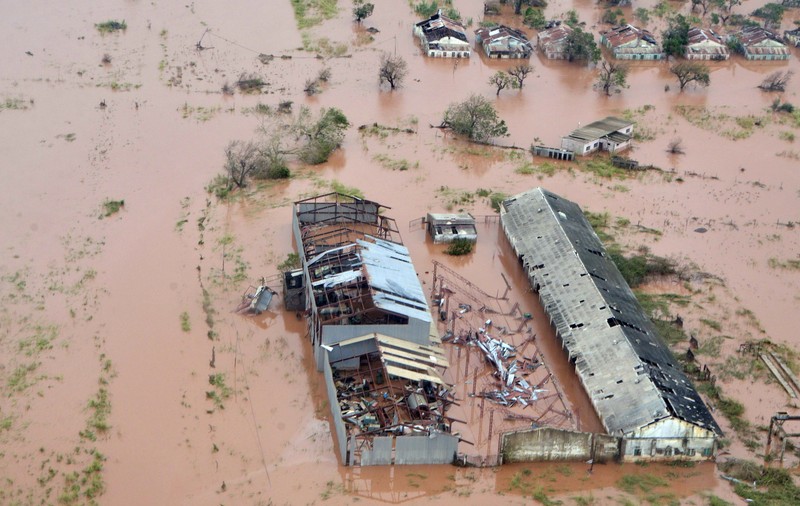 FOTO | Ciclonul Idai a făcut prăpăd în Mozambic. Bilanțul tragic al victimelor a urcat la 417 morţi!