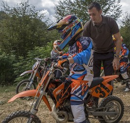 Codrut Keghes si fiul lui Stefan la motocross