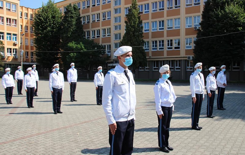 Trei elevi de la Colegiul Naţional Militar Mihai Viteazul Alba Iulia, depistați pozitiv cu COVID-19. Ce măsuri s-au luat