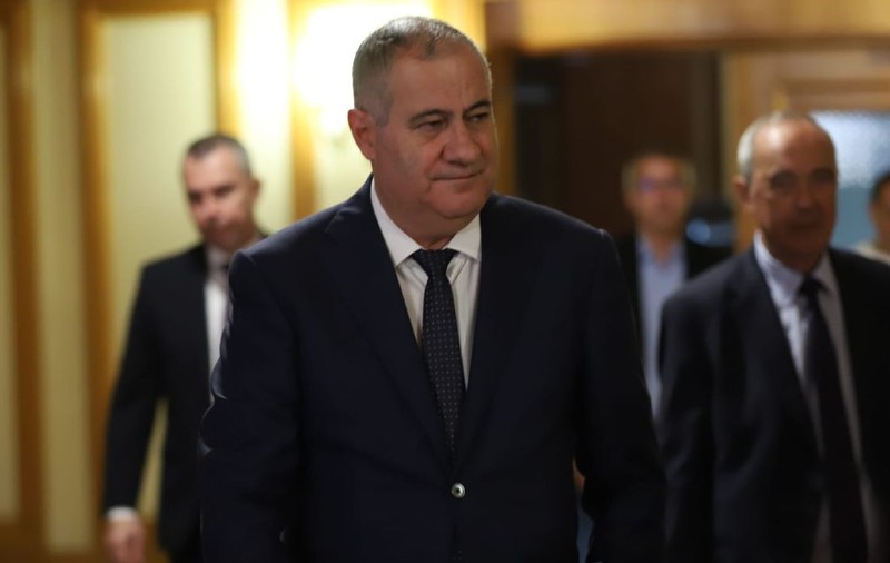Marian Neacșu, omul de încredere al lui Ciolacu, rămâne în Guvern. De la condamnare la vicepremier