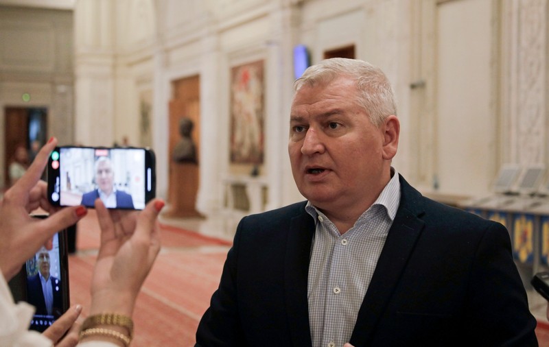 Florin Roman (PNL): A început sfârşitul politic al lui Marcel Ciolacu! Un congres aşa cum le place comuniştilor. Nimic despre AUR, semn că blatul cu extremiştii este la vedere