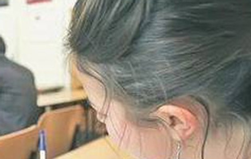 BACALAUREAT 2013 | RÂZI CU LACRIMI! CELE MAI TARI PERLE de la examenul la limba română! Zăvo, Cruduţa şi Gigi Becali, EXEMPLELE ELEVILOR