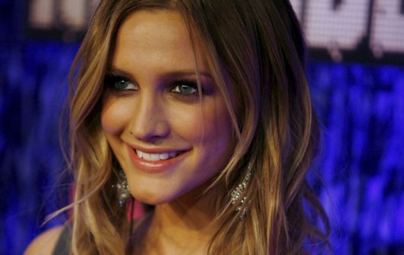 Ashlee Simpson mai vrea un bebeluş