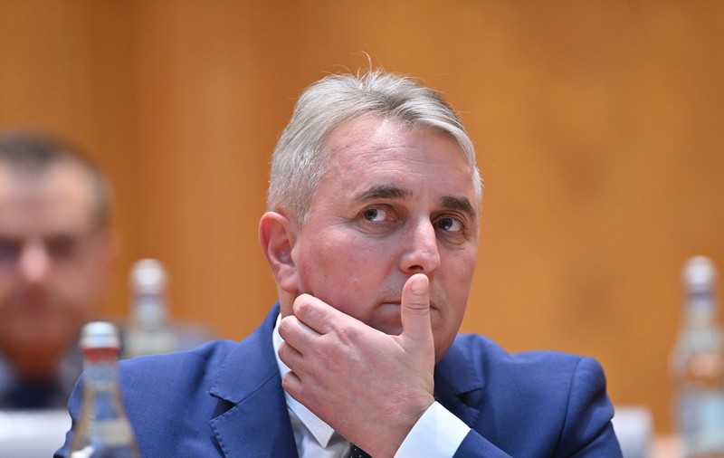 Emilia Șercan a terminat de analizat teza de doctorat a lui Lucian Bode. Procentul real de plagiat e de aproape 20%. Ministrul a copiat până și din documentele Comisiei Europene