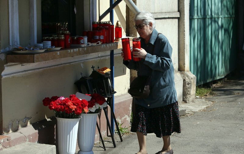 Joia în care morţii au rămas singuri. Mormintele și ritualul memoriei