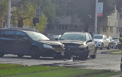 NEWS ALERT Incident rutier în Sectorul 2 al Capitalei! Circulația este blocată