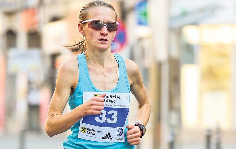 Fetelor, ne-aţi ameţit! Campioana României la maraton este de origine ucraineană, iar Ucraina are o campioană europeană la 800 de metri de origine română