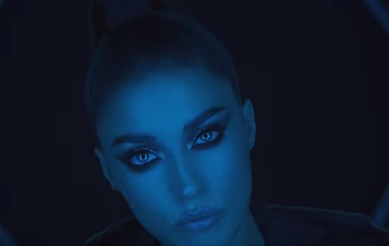 În dublu rol și cu imagine super sexy, Antonia lansează single-ul și videoclipul "Touch Me" | VIDEO