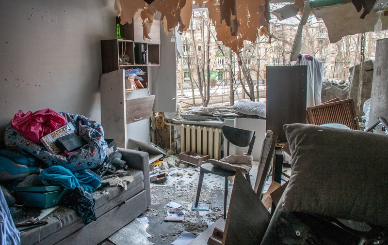 „Trupuri aruncate pe jos, lăsate la lupi”. O jurnalistă din Ucraina, refugiată cu familia în București, descrie războiul văzut de aproape