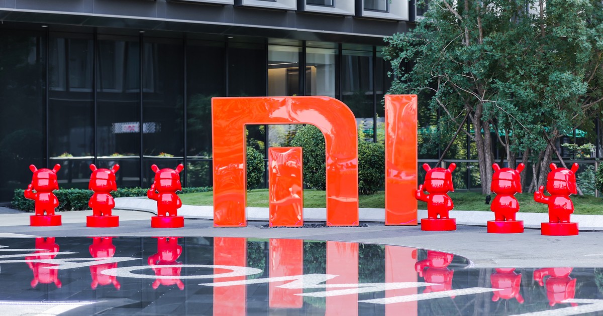 Xiaomi a lansat telefonul Mi 10 Ultra, cu cea mai bună cameră foto din lume și încărcare completă în doar 23 de minute. Sediul Xiaomi