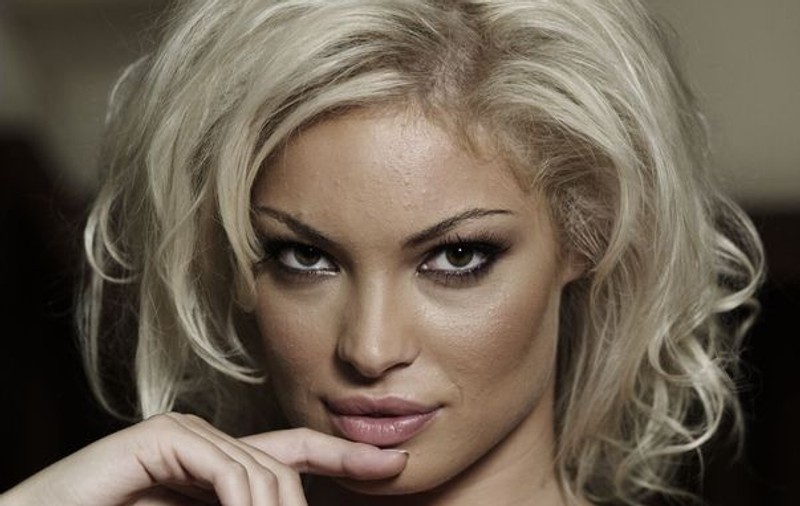 Valentina Pelinel: “Nu respect femeile care au grijă de orice înainte să aibă de ele”