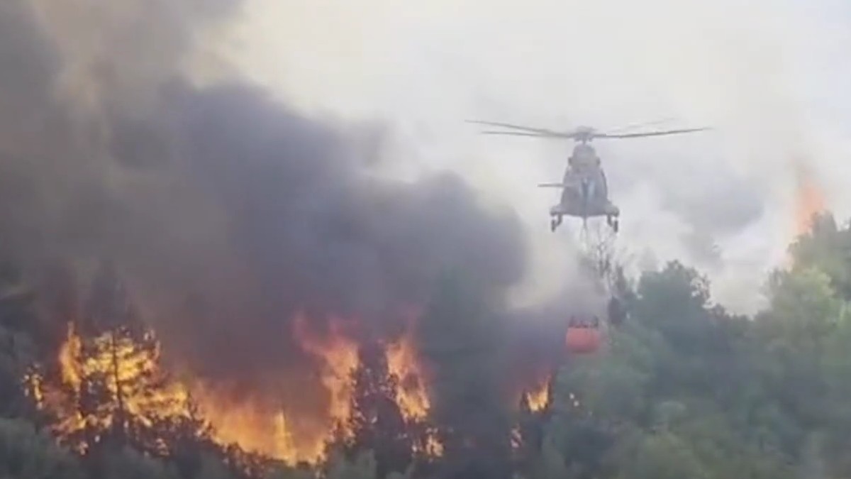 Un nor uriaș de fum a acoperit Timișoara în urma incendiilor masive din Serbia. Sursă foto: Captură video /Blic.