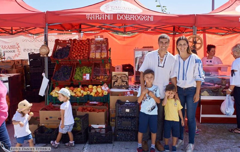 EXCLUSIV/O mămică a adunat în jurul ei 80.000 de producători. Fermierii on-line!