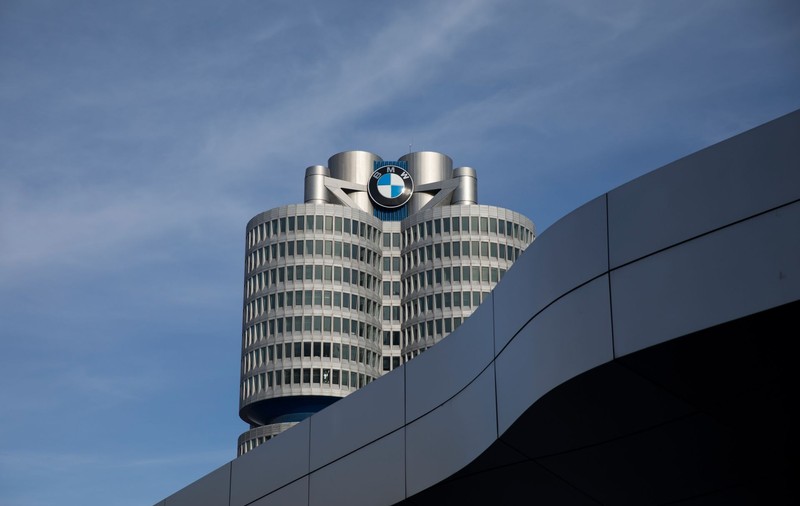 O companie care transformă CO2 din aer în combustibil a primit finanțare de la BMW