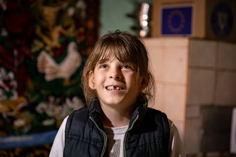 Ioana cântă de mică, "şi în somn cântă", spune mama ei