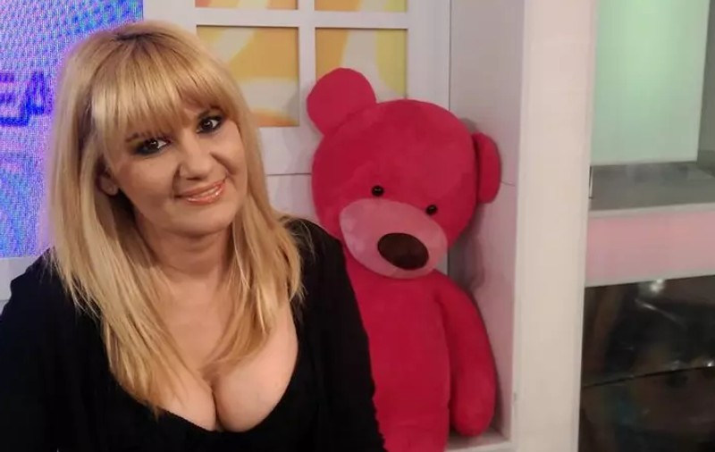 Cine este fiul cel mic al Nicolei. Jonathan este actor și a jucat alături de Kira Hagi în piesa „Martha și George”