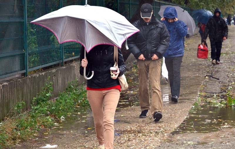 Vremea- Prognoza meteo pentru marți dimineața. Cod galben de vânt în mai multe zone