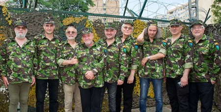 FOTO: Zan au urcat pe scenă alături de Nicu Alifantis, într-un original concert, ce a avut loc la UM 01671 Buzău