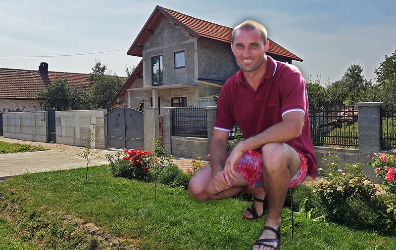 Ionuț, fiul pe care Dincă l-a sunat din arest, își construiește casa visurilor într-un sat din Banat