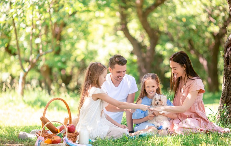 Minivacanța de 1 Mai și Paște - 6 libere pentru bugetarii din România