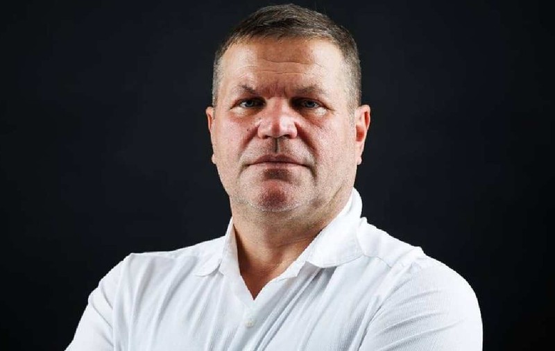 Un medic chirurg din Galați a fost certat de un pacient pentru că l-ar fi operat prea repede, iar AI-ul i-a zis că operația trebuia să dureze mai mult