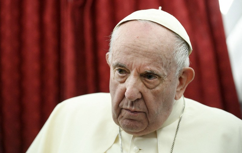 Mașinăria de comunicare a Vaticanului la turație maximă pentru a anunța moartea Papei Francisc în zeci de limbi