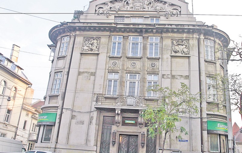 Pepe a refuzat să dea cu 125.000 de euro locuinţa în care a făcut amor, timp de şase ani, cu fosta lui nevastă, Oana Zăvoranu
