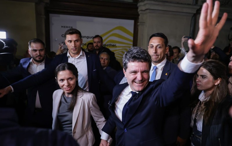 Reacții din presa internațională după alegerile prezidențiale din România. Le Figaro: „Nicușor Dan, briliantul matematician devenit președinte”. Politico: „Lacrimile fraților Tate și bucuria UE”