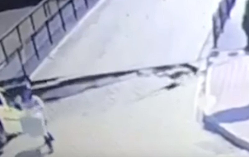 VIDEO | Un pod s-a prăbușit în Turcia. Două persoane au fost rănite