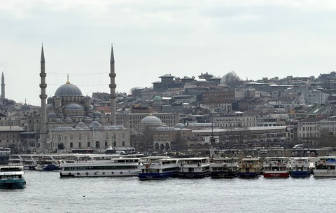 Invazie românească în Antalya. Dependența de all-inclusive: jumătate de milion de turiști iau cu asalt Turcia