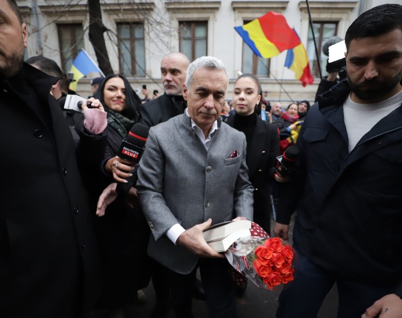 Călin Georgescu va fi judecat pentru propagandă legionară: toate excepțiile au fost respinse de judecători