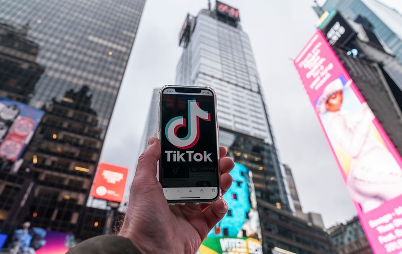 TikTok a devenit cea mai descărcată aplicaţie din lume. Pe ce loc se află Facebook