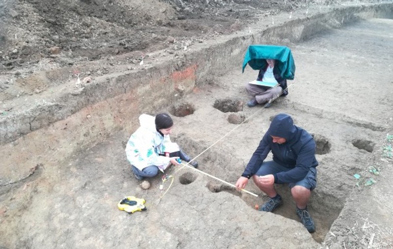 O cetate de trei ori mai mare decât Troia a fost descoperită în județul Arad. Fortificația uriașă datează din Epoca Bronzului