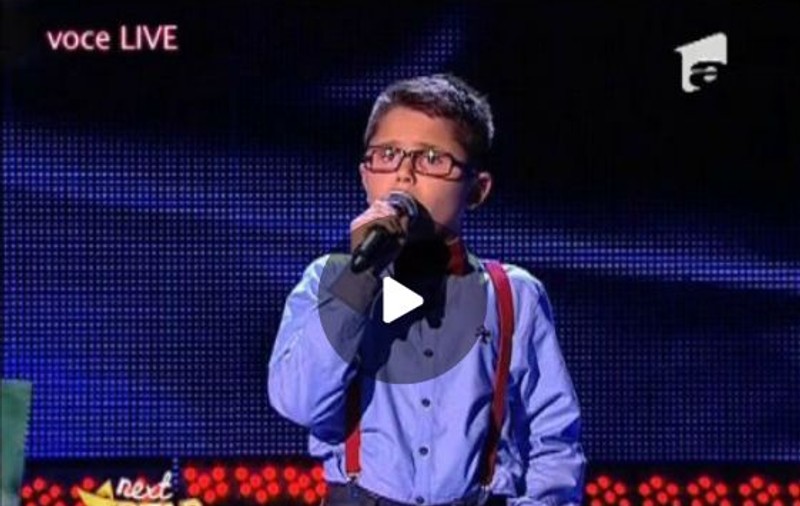 A SURPRINS O ÎNTREAGĂ ŢARĂ CU VOCEA SA, iar acum DĂ O VESTE CARE VA EMOŢIONA. Alex Pârvu, de la "Next Star", are un secret