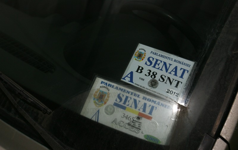 Bătaie pe posturile de șofer de la Parlament: 5,2 candidați pe loc. Ce probe au de trecut candidaţii