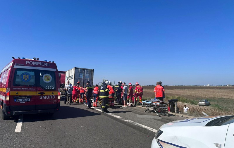 Accident grav pe A4 Ovidiu-Agigea. Mai multe persoane au fost rănite, una este în stare gravă. A fost activat Planul Roșu