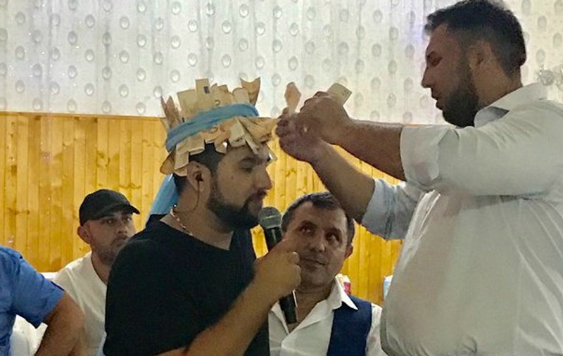 EXCLUSIV/Se plânge că e singurul manelist impozitat și vrea să plece din țară. Tzanka face ca uraganul!