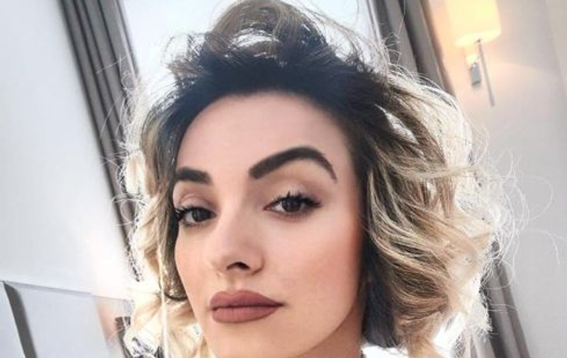 Ce făceau vedetele anul trecut pe vremea asta. Ana Morodan: „Mă pierdeam prin toate magazinele de antichități și vintage din Londra”