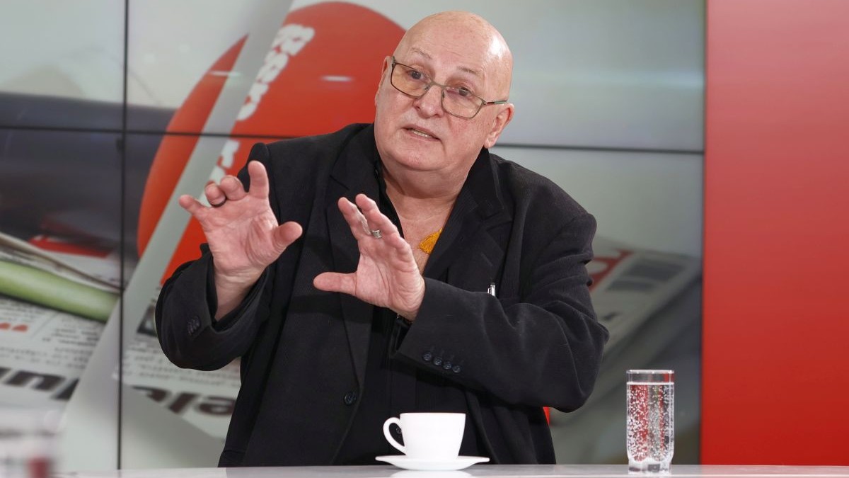 Actorul Bebe Cotimanis în emisiunea „Prietenii lui Ovidiu” de la Gazeta Sporturilor