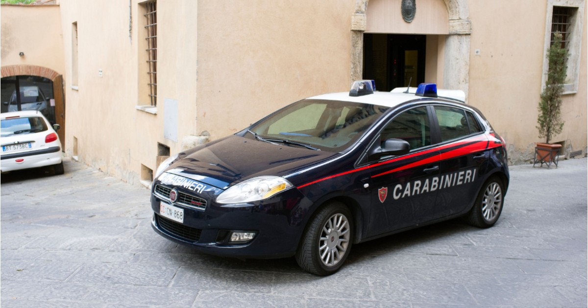 Mașină de carabinieri